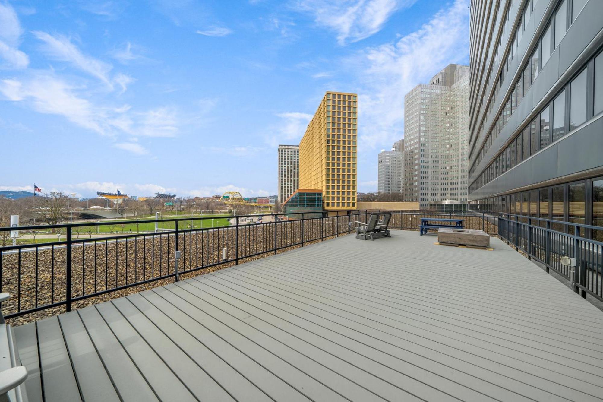 Apartamento Vibrant Luxury Prime Location 24-7 Onsite Parking Gym Lounge Pittsburgh Exterior foto